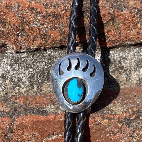 Vintage Sterling SIlver Bear Track Shadowbox Bolo Tie with Turquoise - Picture 1 of 6